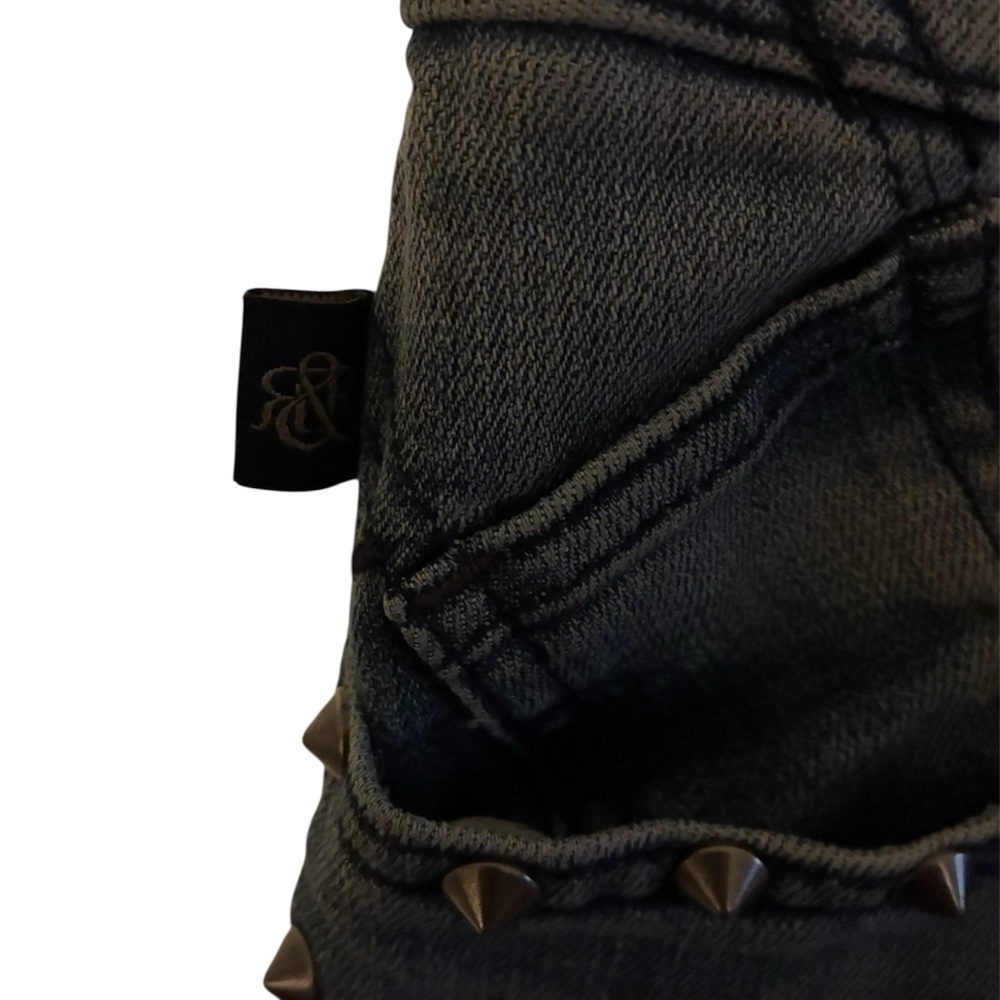 Rock & Republic Denim Jeans with Button Detail - Picture 4 of 7
